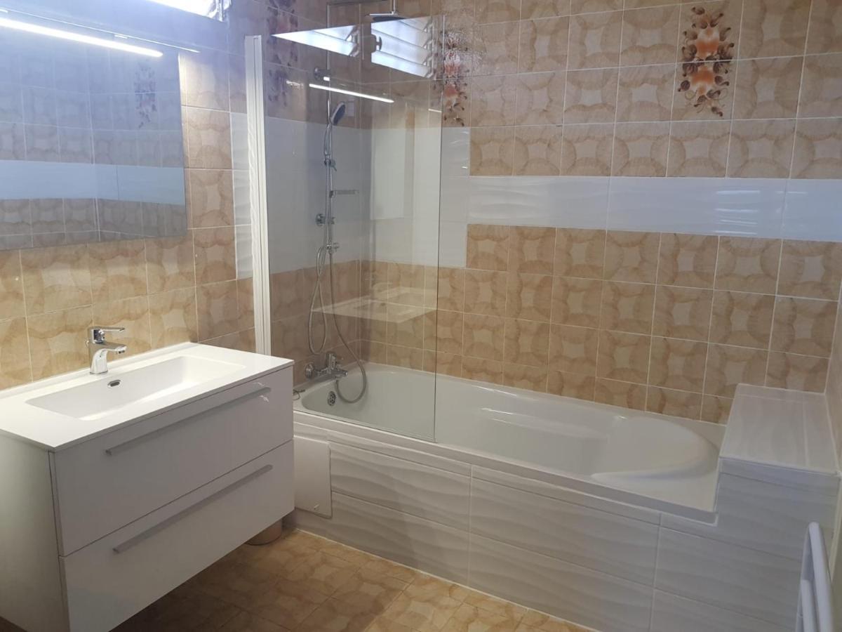 La Maison Aux Orchidees 珀蒂堡 外观 照片